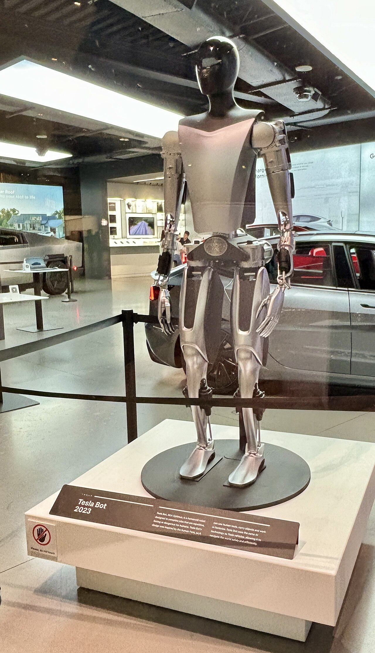 Optimus at the Tesla store, Westfield Century City